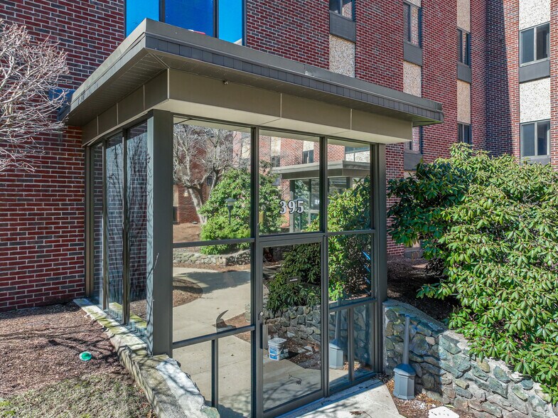 More Photos Of 395 Totten Pond Rd, Waltham Office For Lease