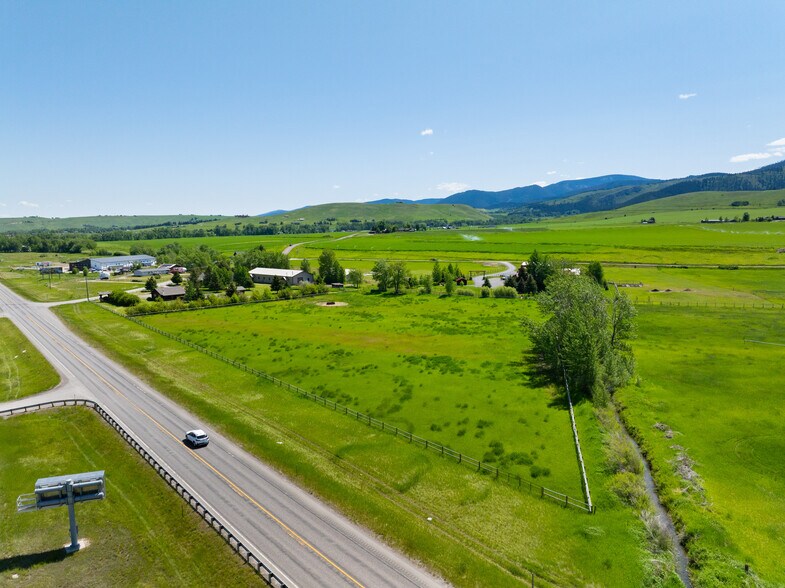 More Photos Of 70 Williams Rd E, Gallatin Gateway Flex For Sale