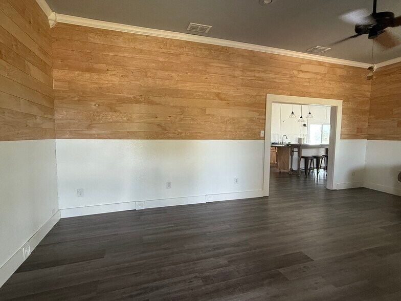More Photos Of 1421 Airport Rd, Sulphur Springs Land For Sale