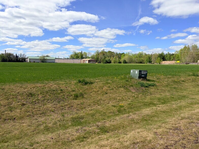 More Photos Of 214 Robbins St, White Lake Land For Sale