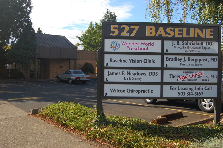 More Photos Of 527 SE Baseline St, Hillsboro Medical For Lease
