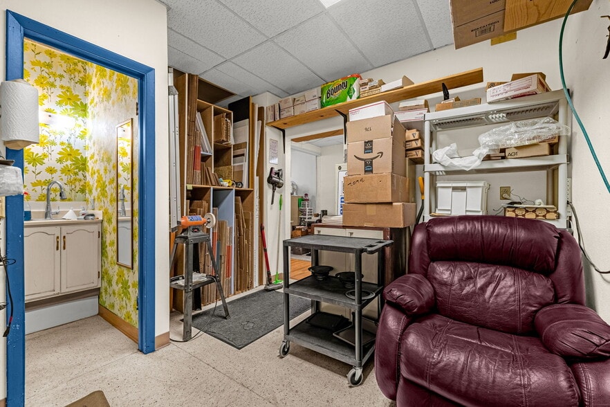 More Photos Of 1545 York Rd, Colorado Springs Freestanding For Sale