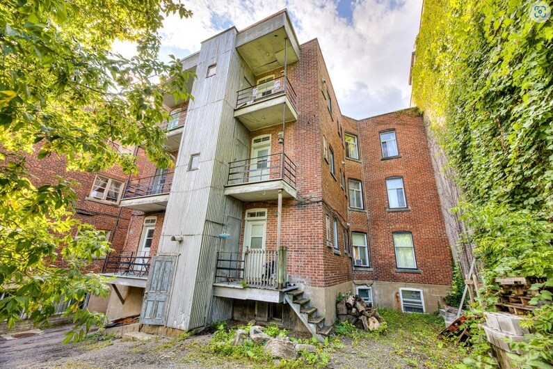 More Photos Of , Montréal Multifamily For Sale