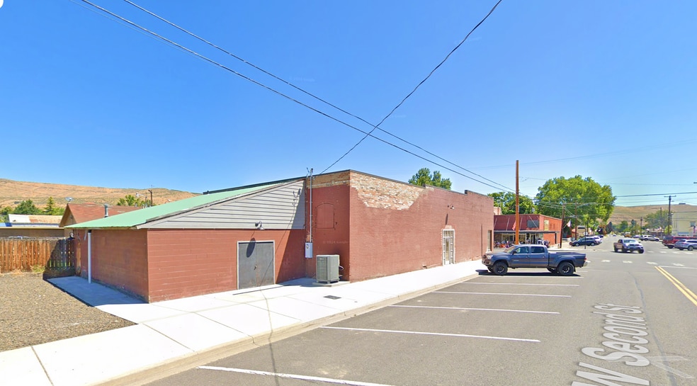 More Photos Of 21 Second St, Naches General Retail For Sale
