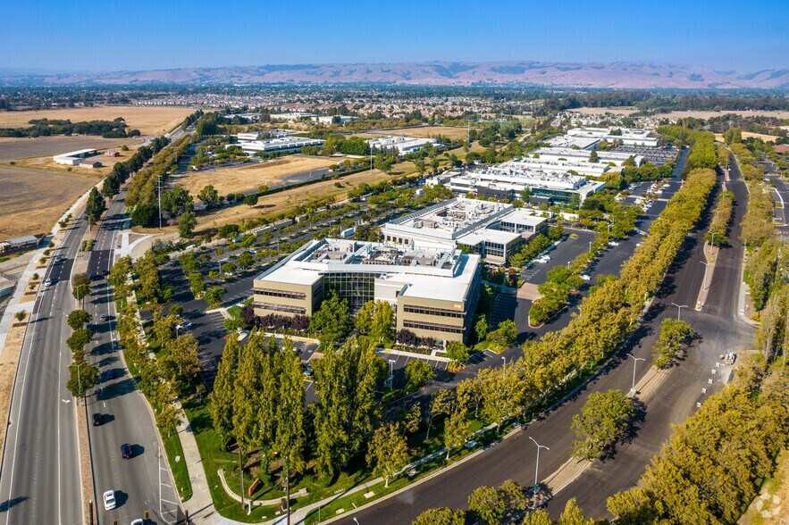 More Photos Of 6900 Paseo Padre Pky, Fremont Office For Lease