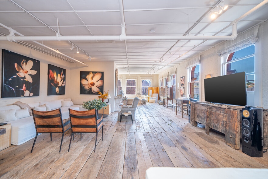 More Photos Of 125 Prince St, New York Apartments For Sale