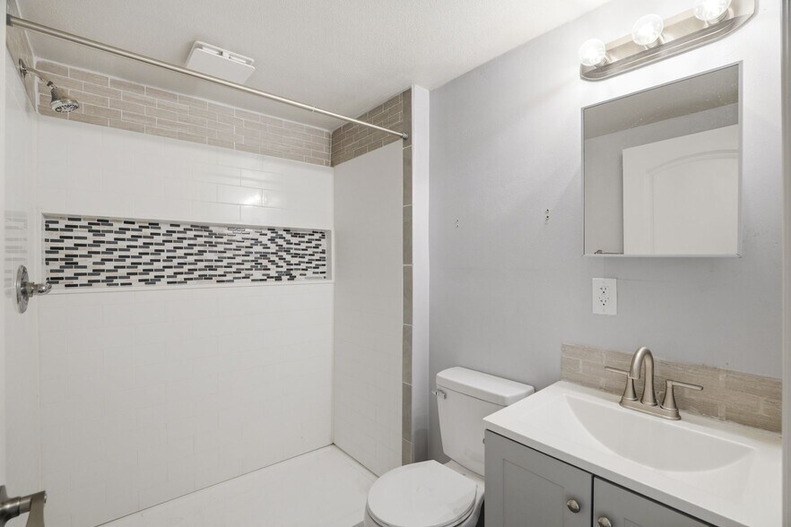 More Photos Of 1131 Luchessi Dr, San Jose Office Residential For Sale