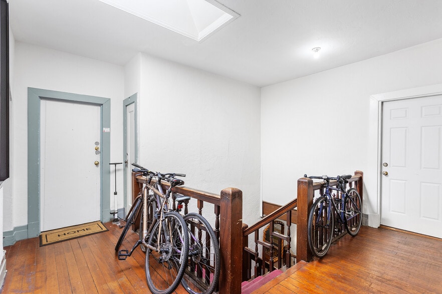 More Photos Of 1036 60th St, Emeryville Apartments For Sale