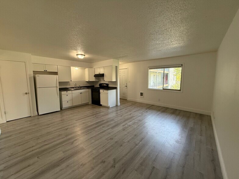 More Photos Of 1405 W 8th Ave, Spokane Apartments For Sale
