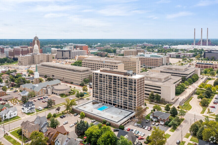 More Photos Of 610 W Ottawa St, Lansing Apartments For Lease