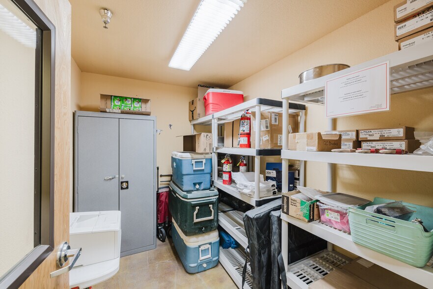 More Photos Of 1345 Water St, Elko Warehouse For Lease