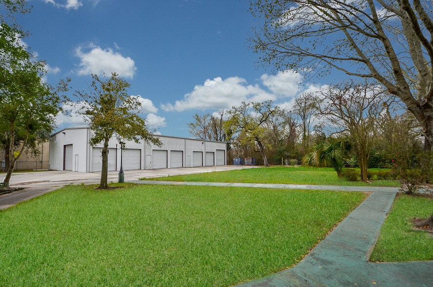 More Photos Of 9420 Fm 1960 Rd W, Houston Office For Lease