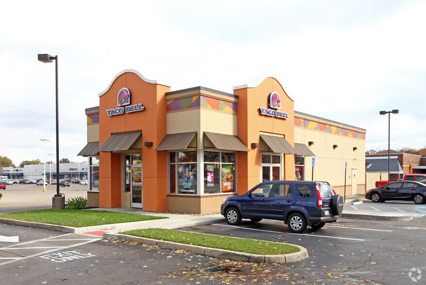 More Photos Of 2960-2990 Derr Dr, Springfield Unknown For Lease