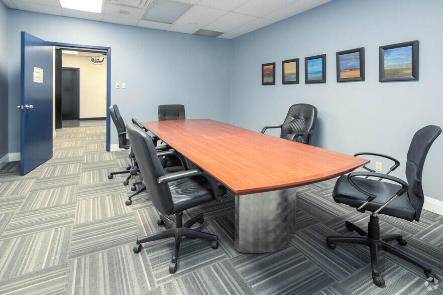 More Photos Of 120 Eglinton Ave E, Toronto Medical For Lease