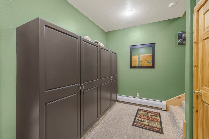 More Photos Of 1665 Whisper Ridge Rd, Ashton Hotel For Sale