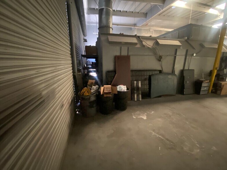 More Photos Of 6696 Miramar Rd, San Diego Auto Repair For Lease