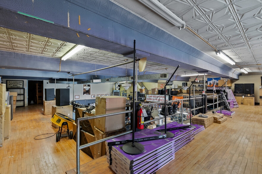 More Photos Of 310 W Broad St, Richmond Storefront For Sale