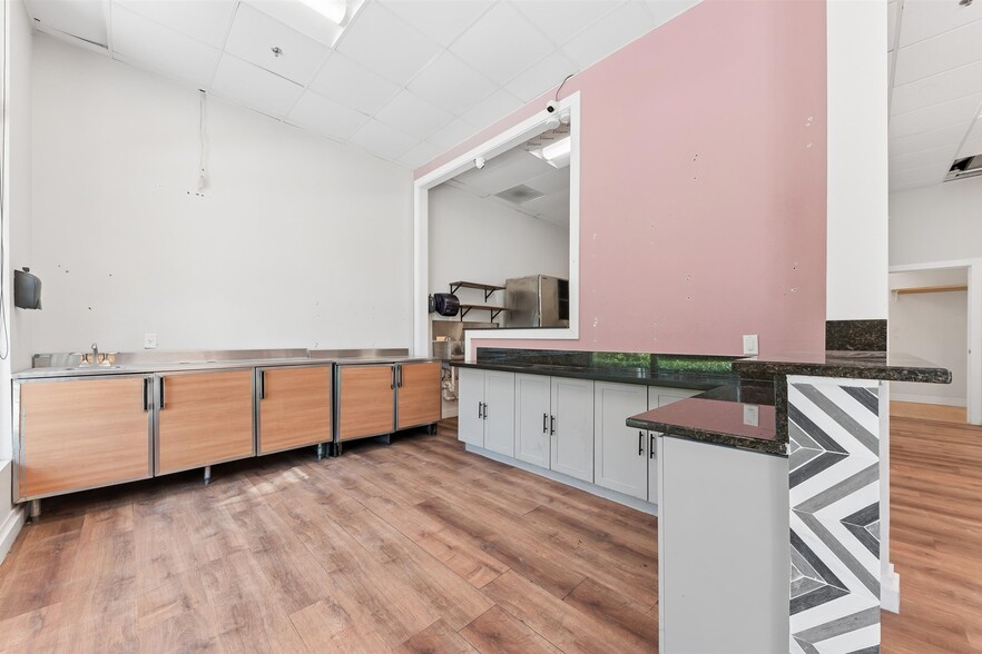 More Photos Of 826 N Dixie Hwy, Lantana Apartments For Sale