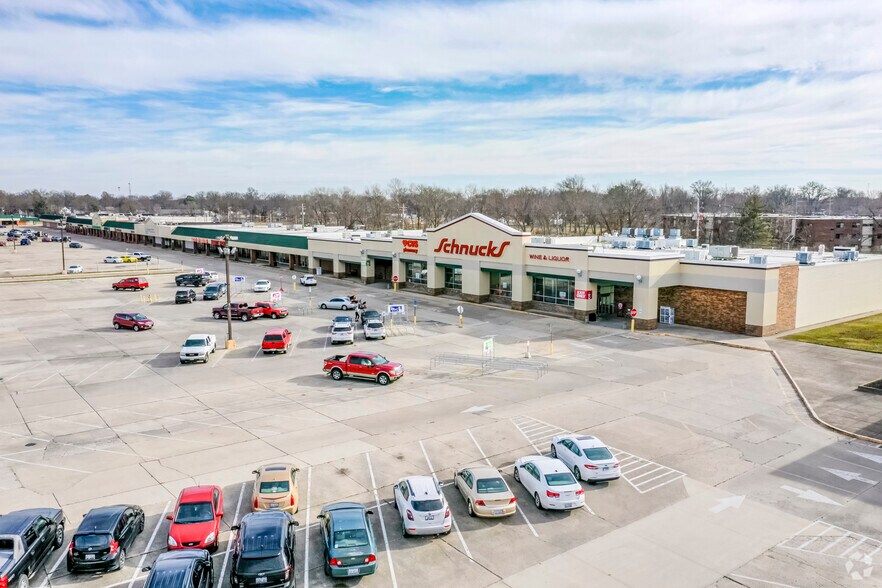 More Photos Of 1000 W Broadway, Centralia Unknown For Lease