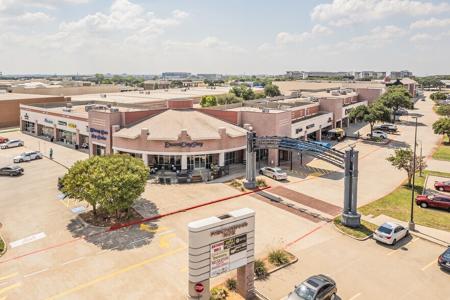 More Photos Of 6505-6509 W Park Blvd, Plano General Retail For Lease