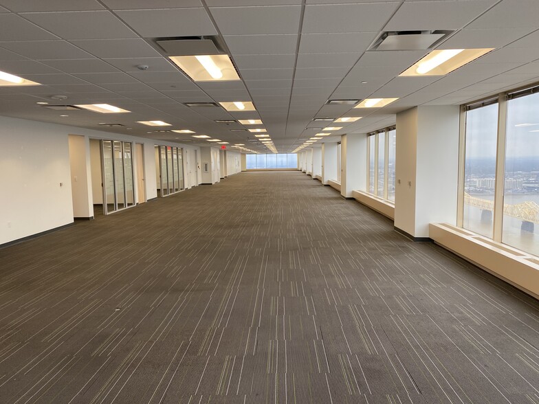 More Photos Of 101 S 5th St, Louisville Office For Lease