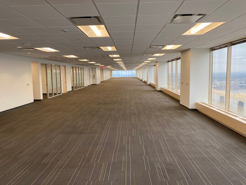 More Photos Of 101 S 5th St, Louisville Office For Lease