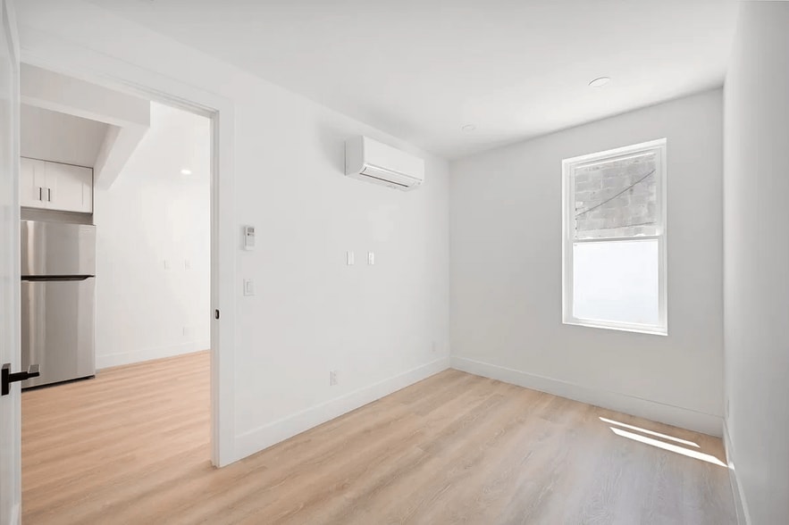 More Photos Of 76 Java St, Brooklyn Apartments For Sale