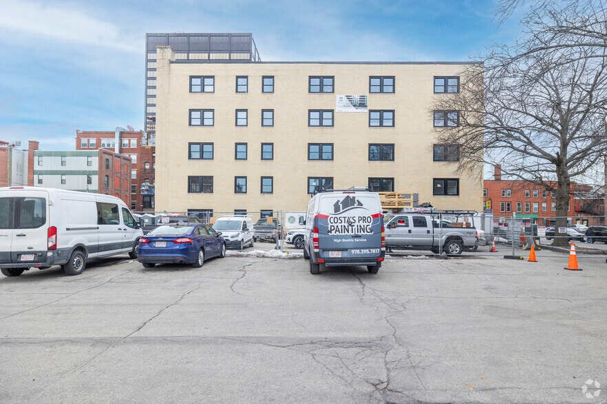 More Photos Of 25 Lowell St, Manchester Apartments For Lease