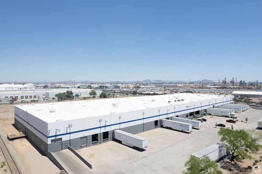 More Photos Of 640 S 51st Ave, Phoenix Distribution For Lease