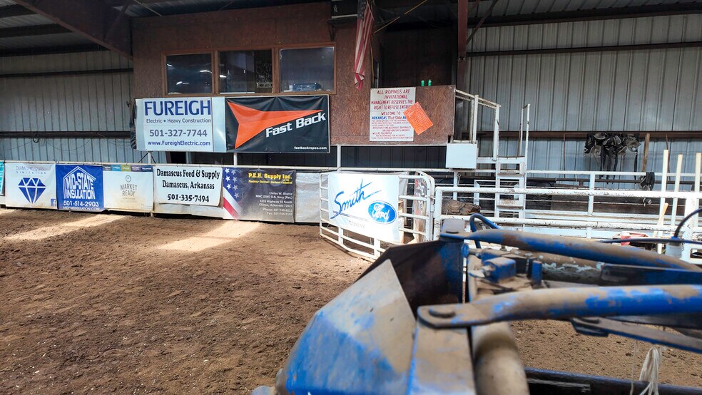 More Photos Of 99 Stacks Dr, Damascus Horse Stables For Sale