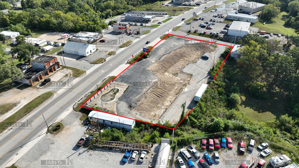 More Photos Of 1057 Old Route 66, Saint Robert Hotel For Sale