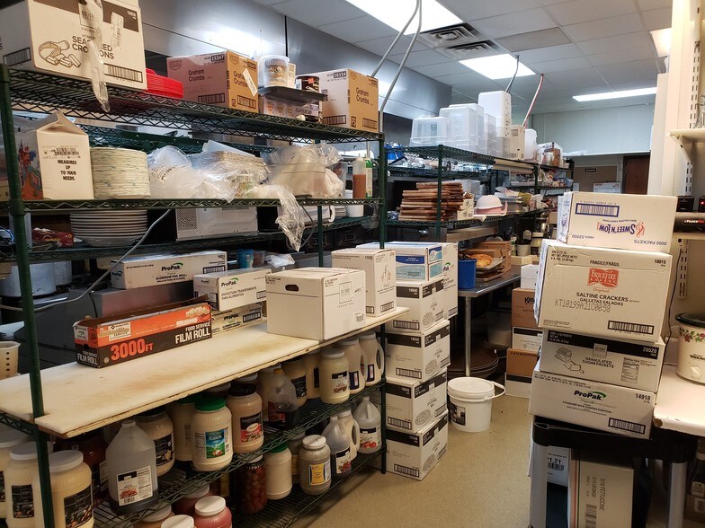 More Photos Of N9650 Friendship Dr, Kaukauna Restaurant For Sale