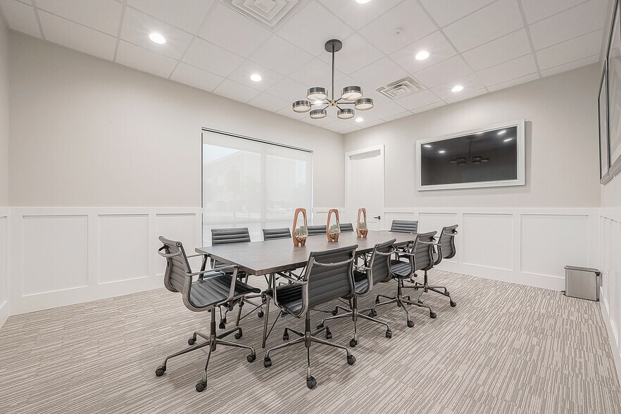 More Photos Of 23537 Kingsland Blvd, Katy Office For Sale