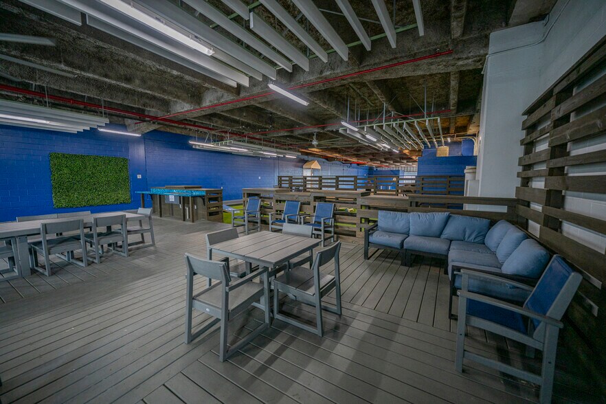 More Photos Of 4265 San Felipe St, Houston Office For Lease