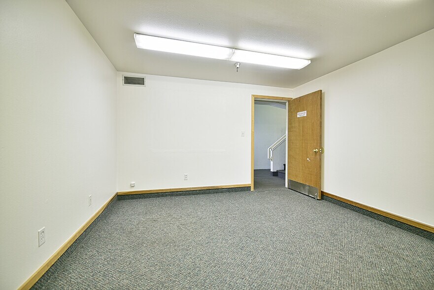 More Photos Of 1744 Forrest Way, Carson City Manufacturing For Sale