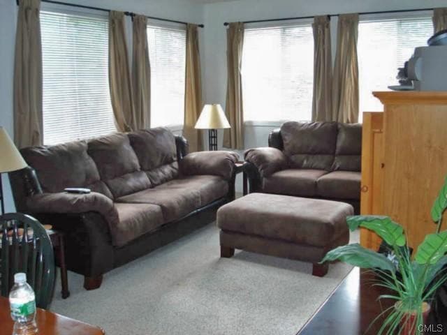 More Photos Of 543 Newfield Ave, Stamford Storefront Retail Residential For Lease