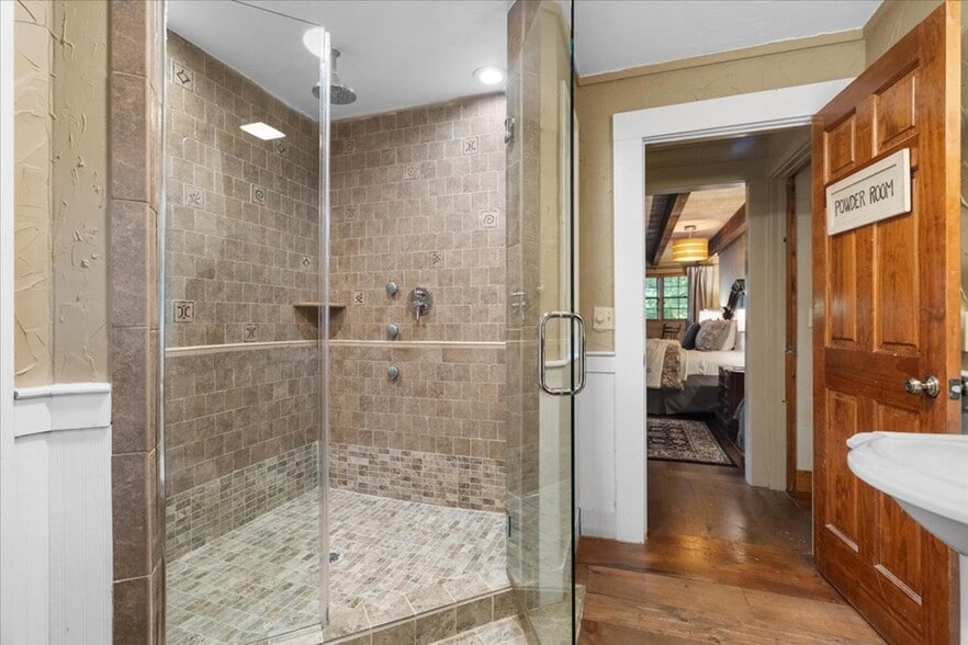 More Photos Of 9440 GA-52, Chatsworth Hospitality For Sale