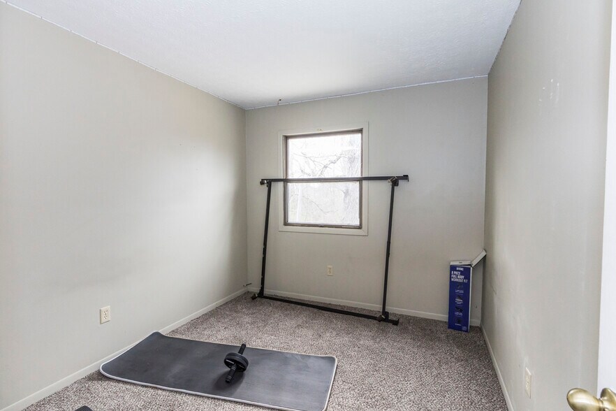 More Photos Of 3800 Grace Dr, Kent Multifamily For Sale