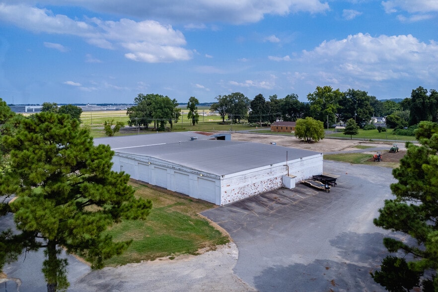 More Photos Of 714 Calhoun St, Little Rock Industrial For Sale