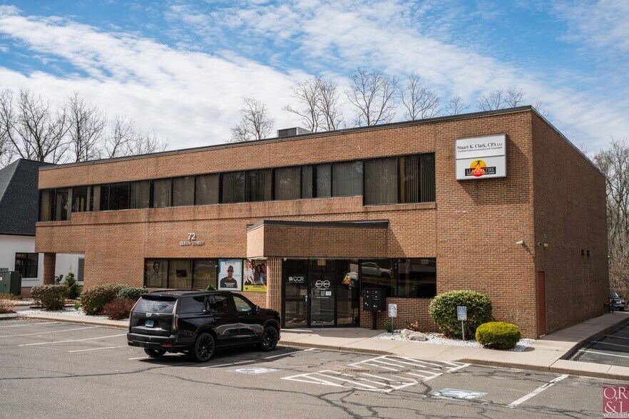 More Photos Of 72 Queen St, Southington Office For Lease