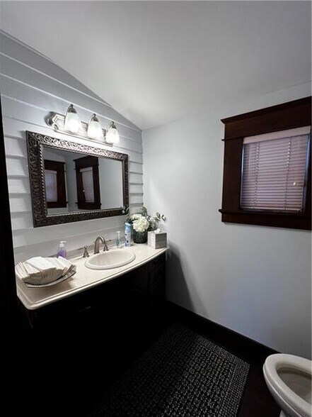 More Photos Of 124 N Swinton Ave, Delray Beach Office For Sale