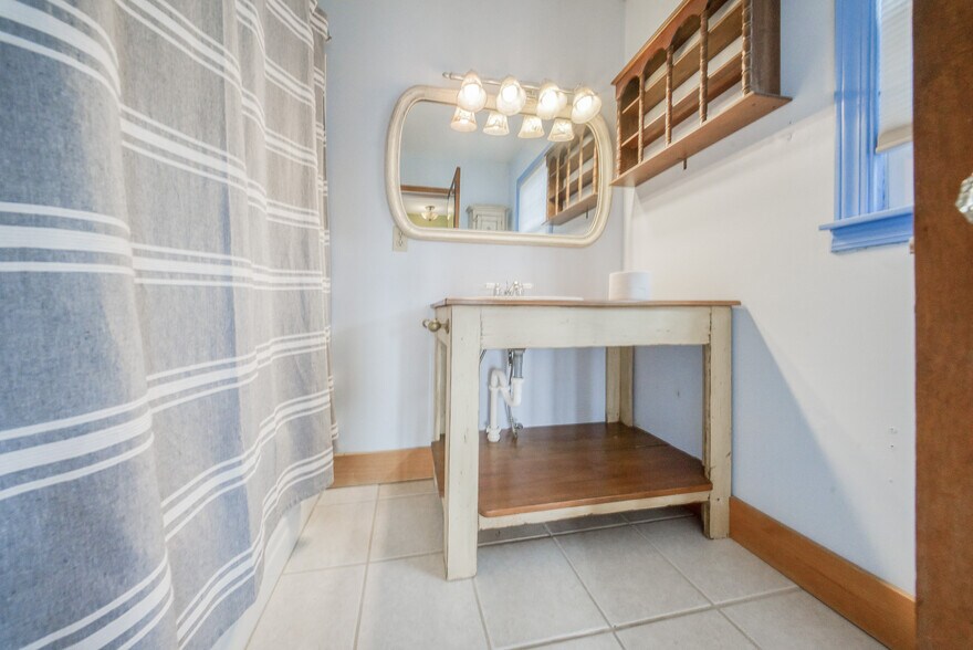 More Photos Of 1601 E State Route 72, Rolla Specialty For Sale