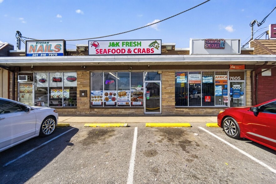 Primary Photo Of 7605 Marlboro Pike, Forestville General Retail For Sale