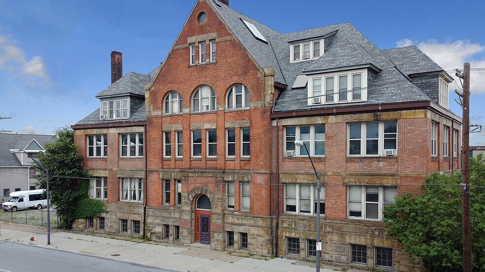 More Photos Of 4403 St Clair Ave, Cleveland Coworking Space