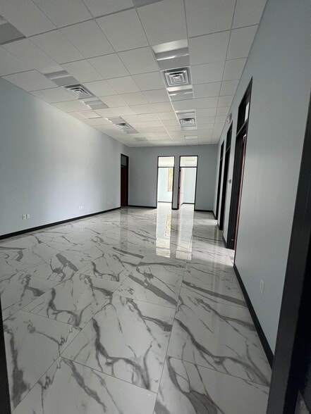 More Photos Of 18630 Intercontinental Crossing Dr, Houston Warehouse For Lease