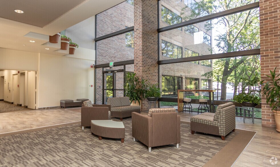 More Photos Of 1122 Kenilworth Dr, Towson Office For Lease