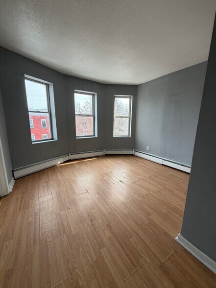More Photos Of , Hartford Multifamily For Sale