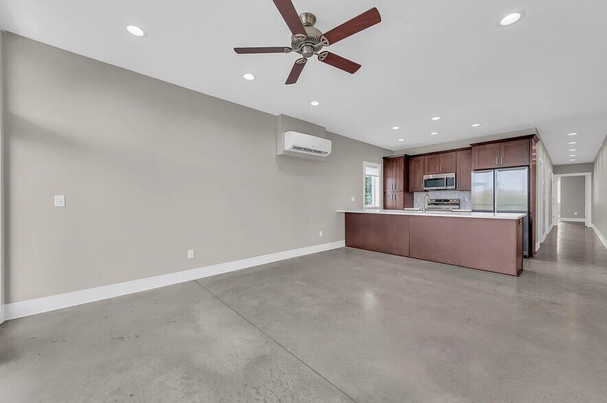 More Photos Of 3937-3937 Kenwood Ave, Kansas City Apartments For Sale