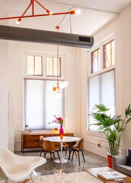 More Photos Of 523 Grand Blvd, Kansas City Apartments For Lease