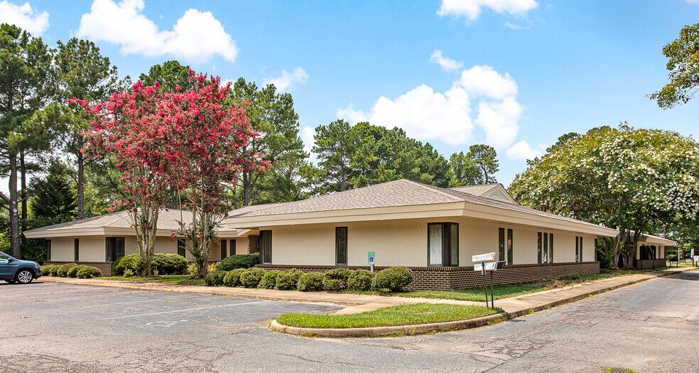 More Photos Of 5248 Olde Towne Rd, Williamsburg Office For Sale